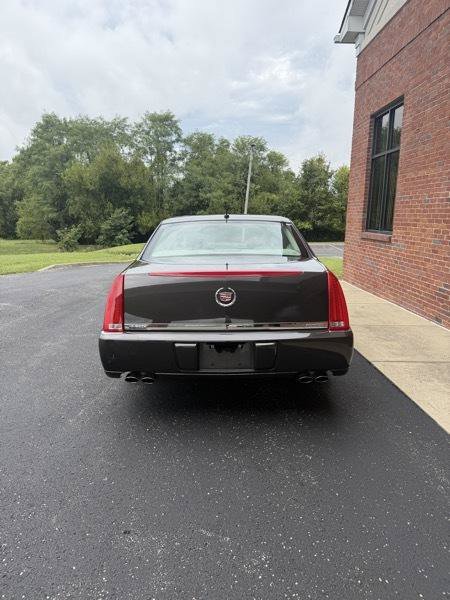 Used 2008 Cadillac DTS FWD image 5