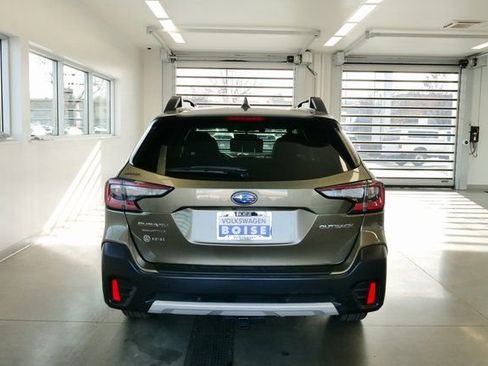 Used 2022 Subaru Outback Limited w/ Popular Package #2 image 5