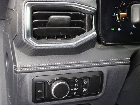 Used 2024 Ford Mustang Premium image 18