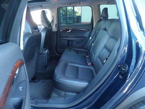Used 2012 Volvo XC70 T6 AWD/4WD image 8