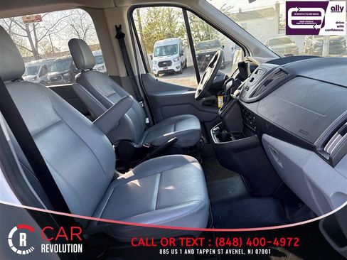 Used 2018 Ford Transit 150 XL image 9