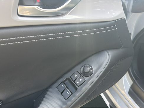 Certified 2024 MAZDA MX-5 Miata RF Club RWD image 19