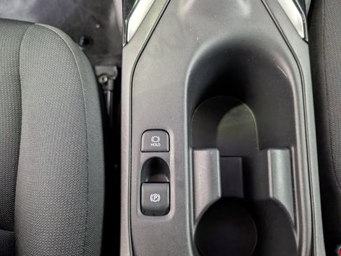 Used 2025 Toyota Corolla LE image 23