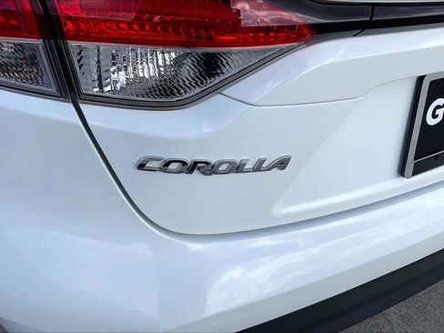 Used 2023 Toyota Corolla LE FWD image 56