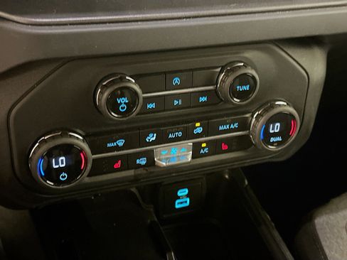 Used 2025 Ford Bronco Big Bend AWD/4WD image 24