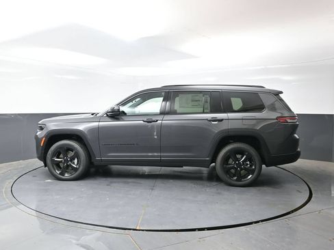 New 2026 Jeep Grand Cherokee L Limited w/ Limited Altitude Package AWD/4WD image 6