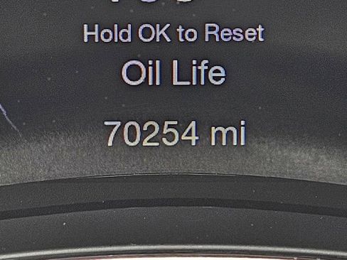 Used 2018 Jeep Grand Cherokee Altitude RWD image 25