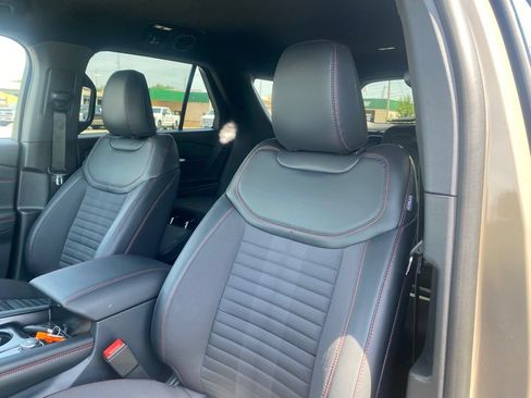 New 2026 Ford Explorer ST-Line AWD/4WD image 11