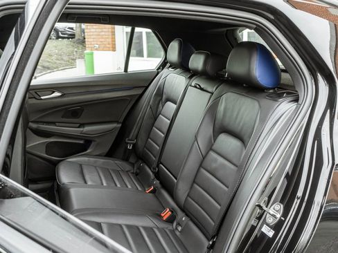 Used 2024 Volkswagen Golf R 4-Door image 28