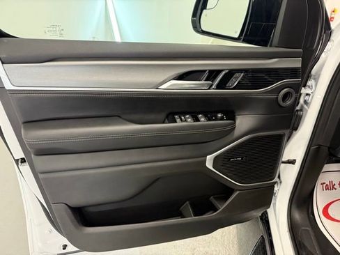 New 2026 Jeep Grand Wagoneer Limited image 14