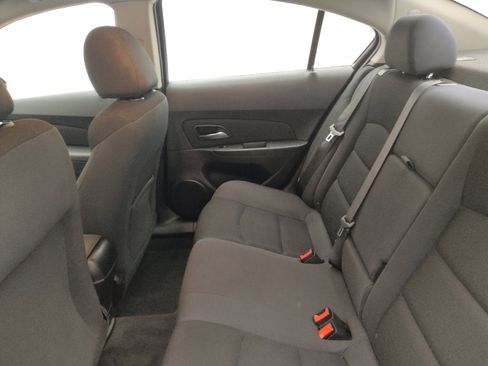 Used 2016 Chevrolet Cruze LT w/ Enhanced Safety Package image 18