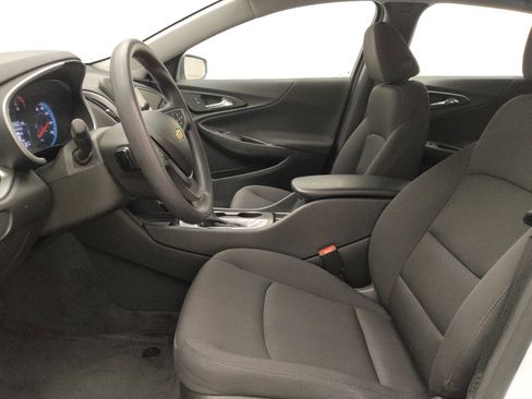Used 2022 Chevrolet Malibu LS FWD image 17