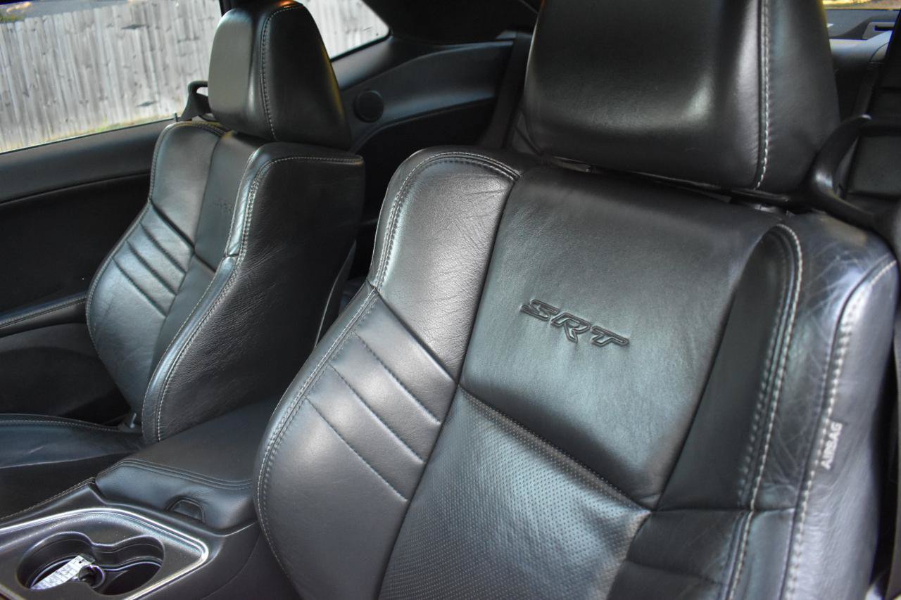Used 2016 Dodge Challenger SRT RWD image 13