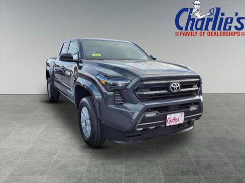 Certified 2025 Toyota Tacoma SR5 image 3