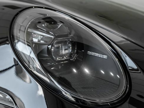 Certified 2024 Porsche 911 GT3 RWD image 32