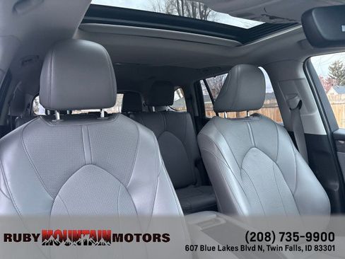 Used 2023 Toyota Highlander Limited image 25