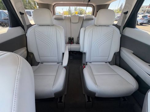 Used 2026 Hyundai Palisade SEL FWD image 42