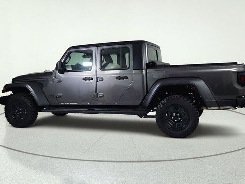 Used 2025 Jeep Gladiator Sport AWD/4WD image 4
