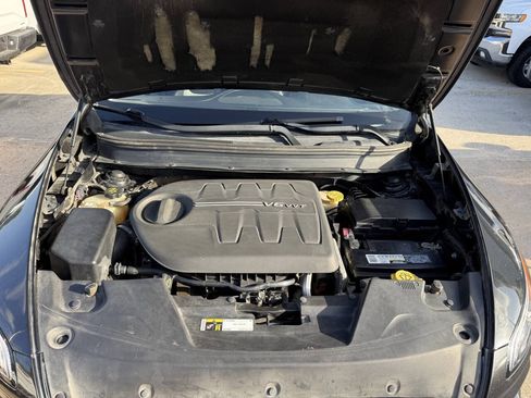 Used 2014 Jeep Cherokee Latitude FWD image 34
