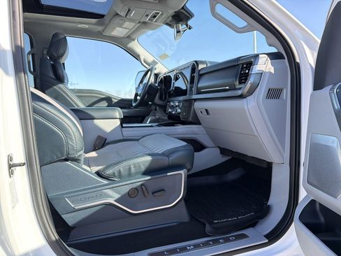 Used 2024 Ford F350 Limited image 28
