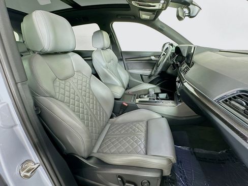 Used 2023 Audi SQ5 Prestige w/ Prestige Package AWD/4WD image 8