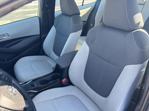 Used 2020 Toyota Corolla LE w/ Body Protection Package image 23