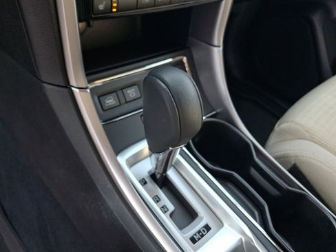 Used 2021 Subaru Ascent Premium w/ Convenience Package image 14