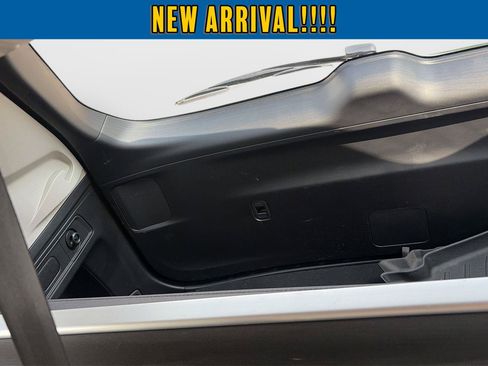 Used 2024 Subaru Forester AWD/4WD image 32