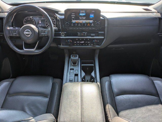 Used 2023 Nissan Pathfinder SL FWD image 17