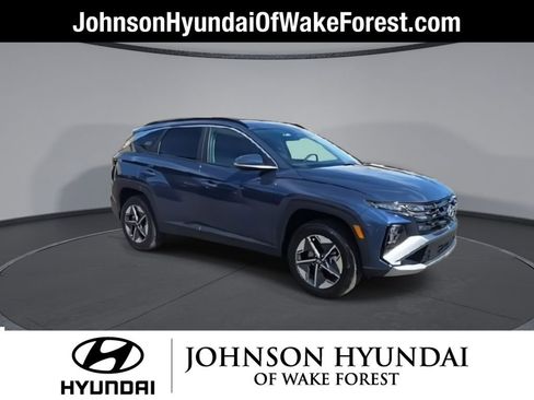 Certified 2025 Hyundai Tucson SEL image 2