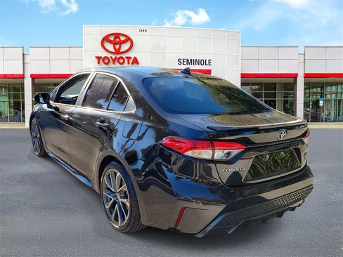 Used 2020 Toyota Corolla SE image 4
