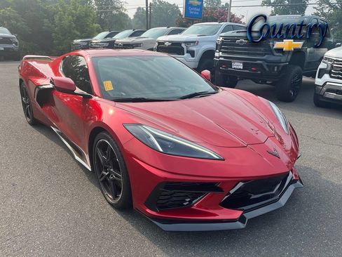 Used 2021 Chevrolet Corvette Stingray Premium Cpe w/ Z51 Performance Package RWD image 1