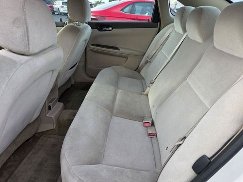 Used 2008 Chevrolet Impala LT FWD image 10