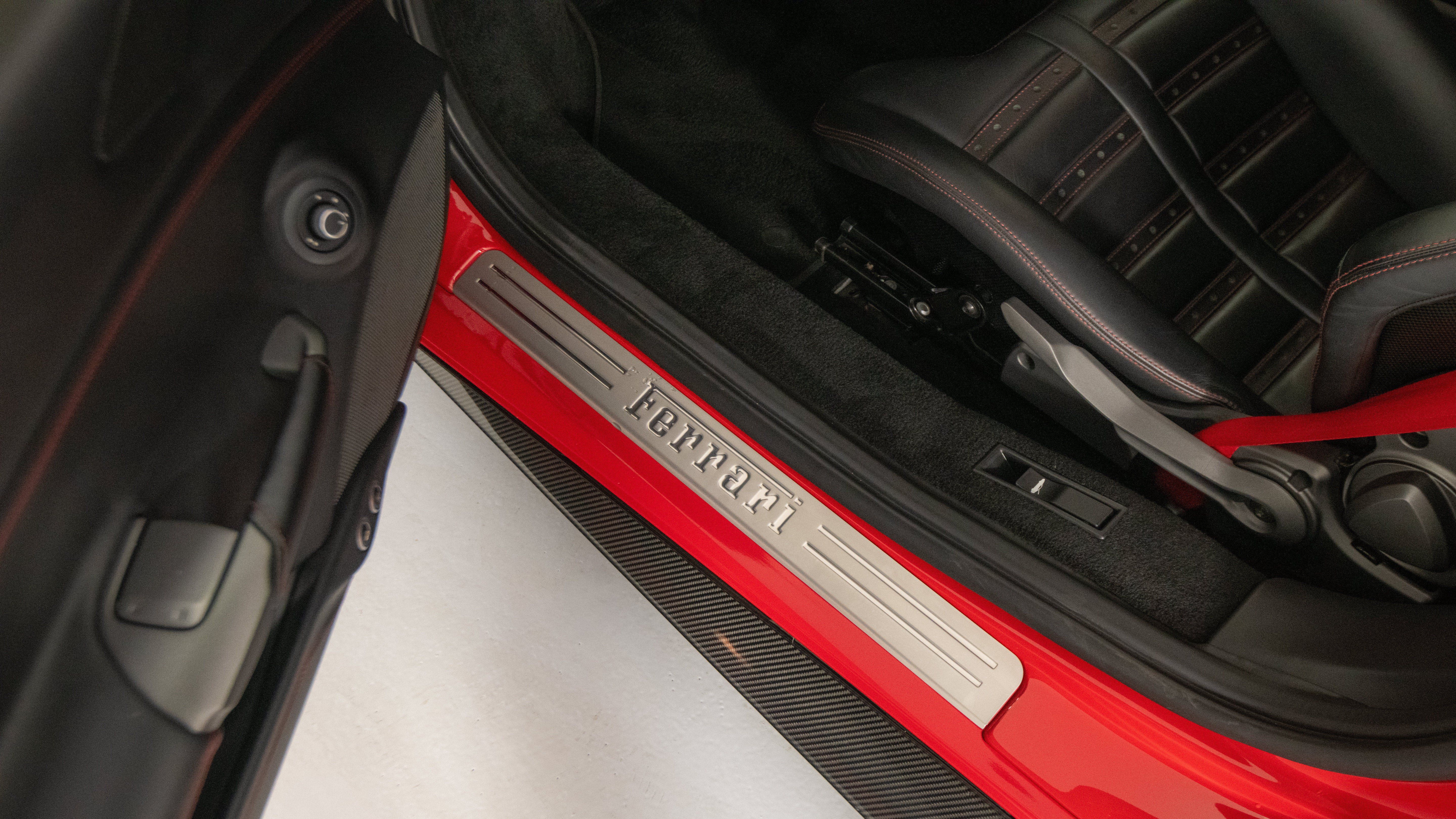 Certified 2018 Ferrari 488 GTB RWD image 21