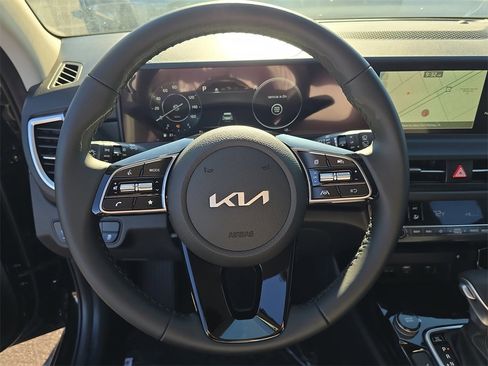 New 2026 Kia Seltos EX image 31