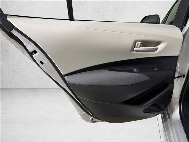 Used 2025 Toyota Corolla LE FWD image 21