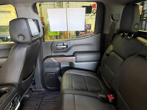 Used 2019 GMC Sierra 1500 Denali w/ Denali Ultimate Package AWD/4WD image 32