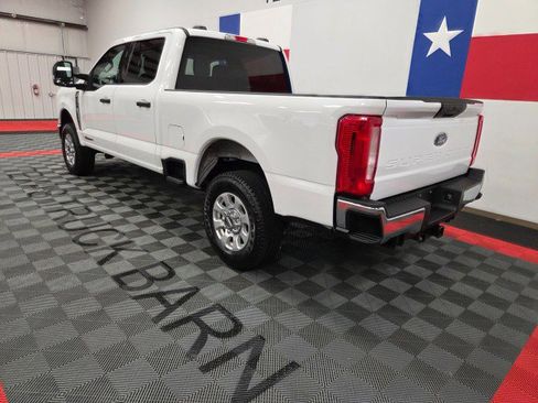 Used 2024 Ford F250 XLT w/ FX4 Off-Road Package AWD/4WD image 12