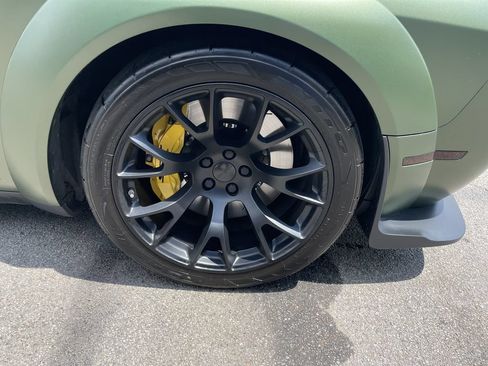 Used 2023 Dodge Challenger SRT Hellcat RWD image 11