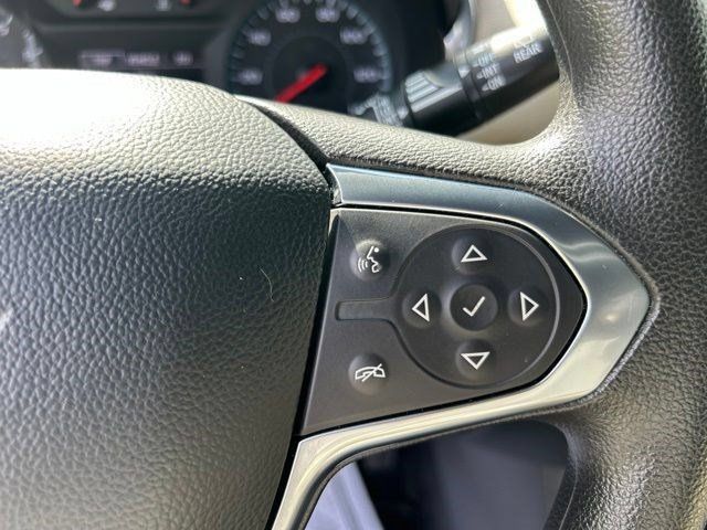 Used 2023 Chevrolet Traverse LS w/ Midnight/Sport Edition FWD image 18