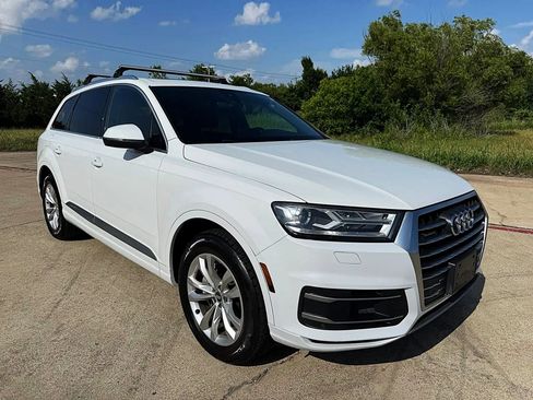 Used 2017 Audi Q7 3.0T Premium AWD/4WD image 2