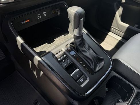 Used 2025 Honda CR-V EX image 17