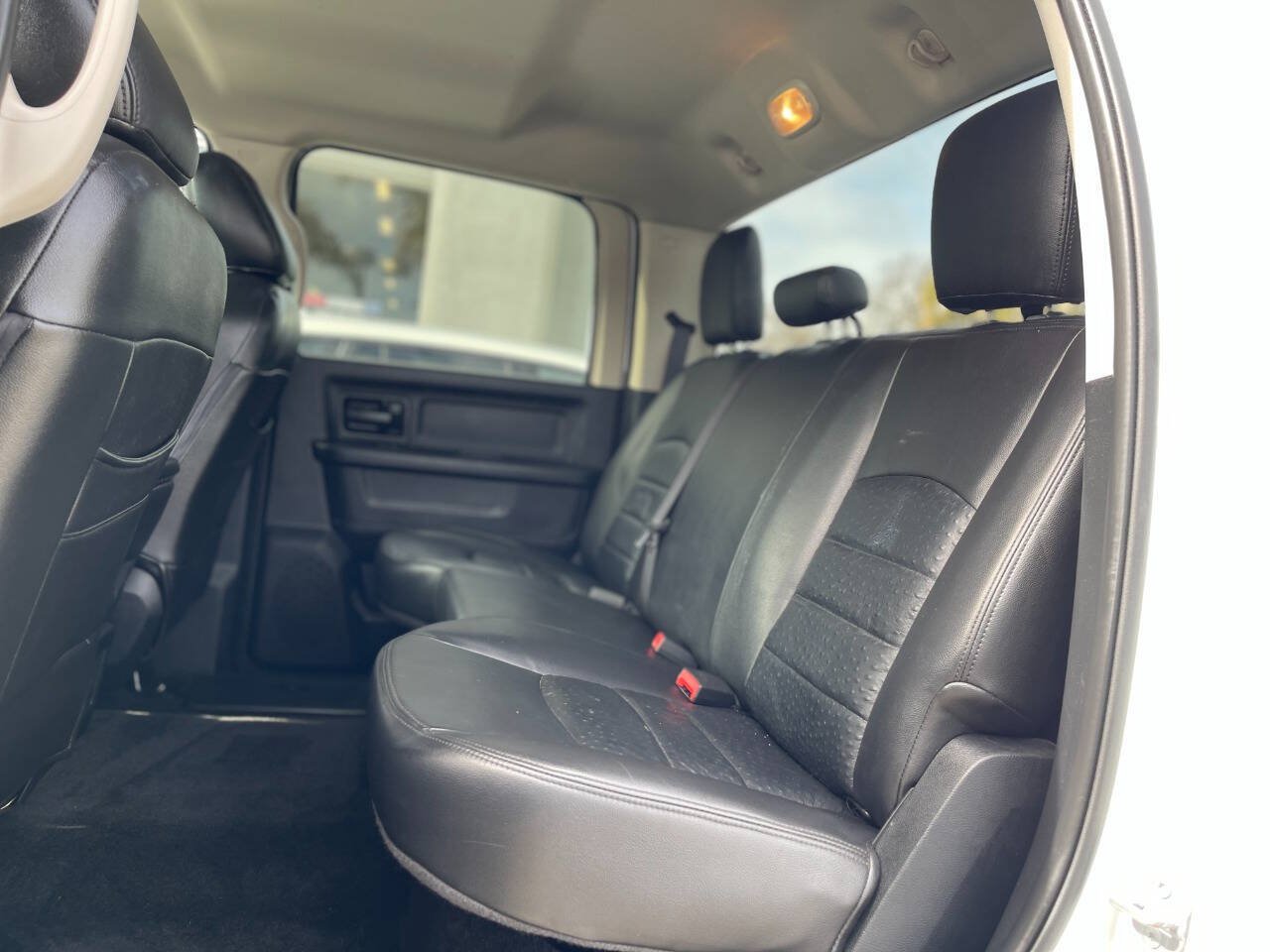 Used 2015 RAM 2500 Tradesman w/ Chrome Appearance Group AWD/4WD image 18