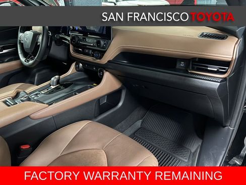 Used 2024 Toyota Grand Highlander AWD Hybrid image 25