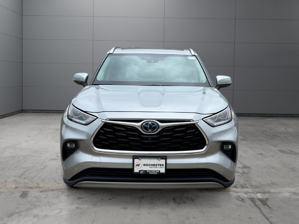 Used 2024 Toyota Highlander Platinum AWD/4WD image 8