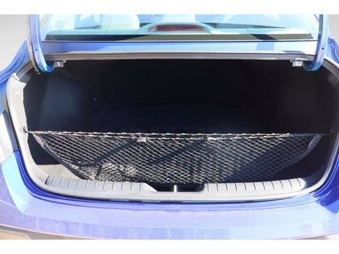 Used 2024 Hyundai Elantra SE FWD image 6