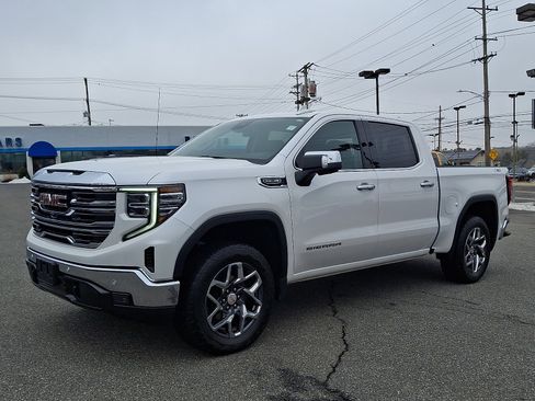 Certified 2023 GMC Sierra 1500 SLT w/ SLT Premium Plus Package image 3