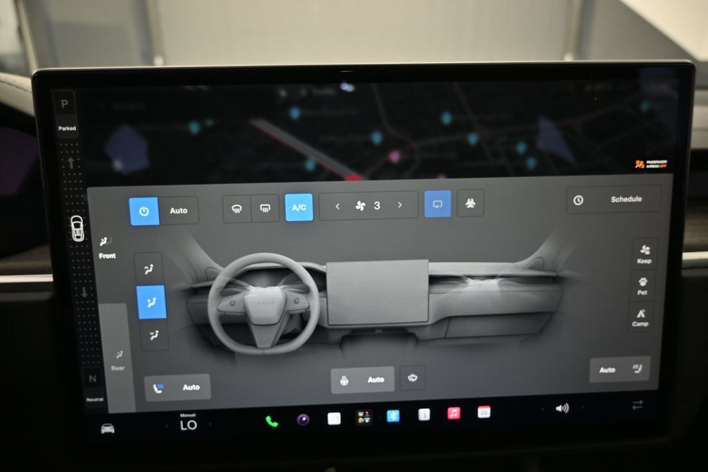 Used 2023 Tesla Model X AWD/4WD image 16