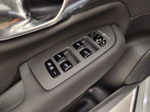 New 2026 Volvo XC90 B6 Plus w/ Protection Package Premier image 23