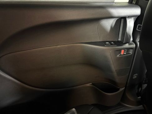 New 2027 Chrysler Pacifica Select FWD image 20